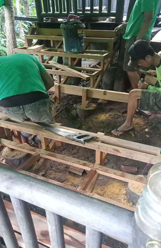 Balinese craftsmen at work